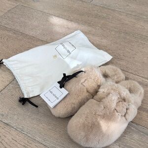 BNWT Linda Richards Mink Fur Clogs in Cream Size 39